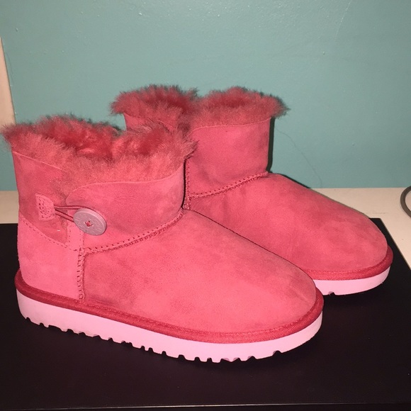 UGG Other - UGG mini bailey button boots
